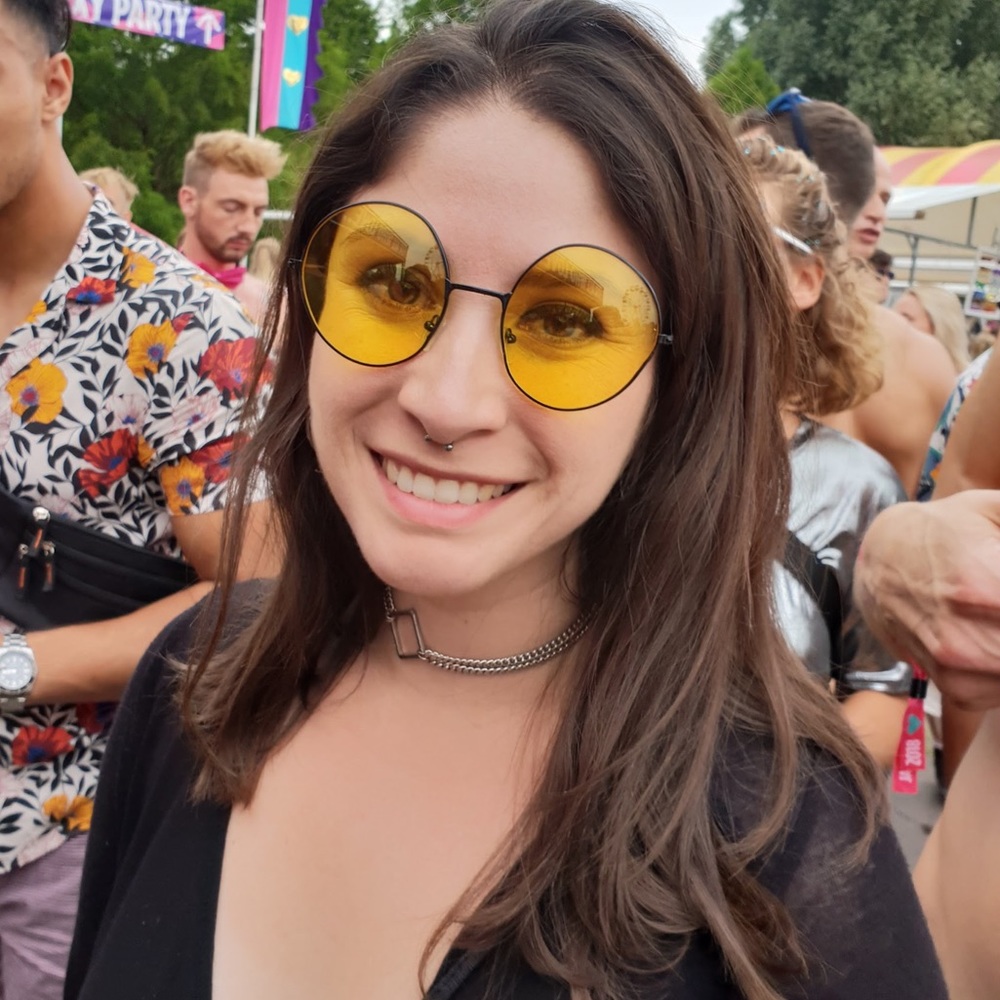 Meet your Posher, Nora